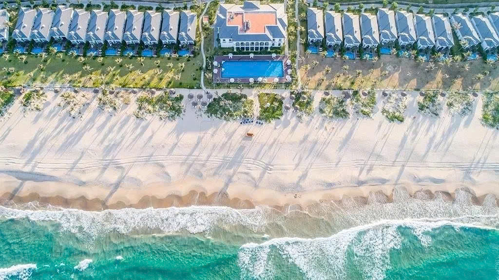 Melia Vinpearl Cam Ranh Beach Resort