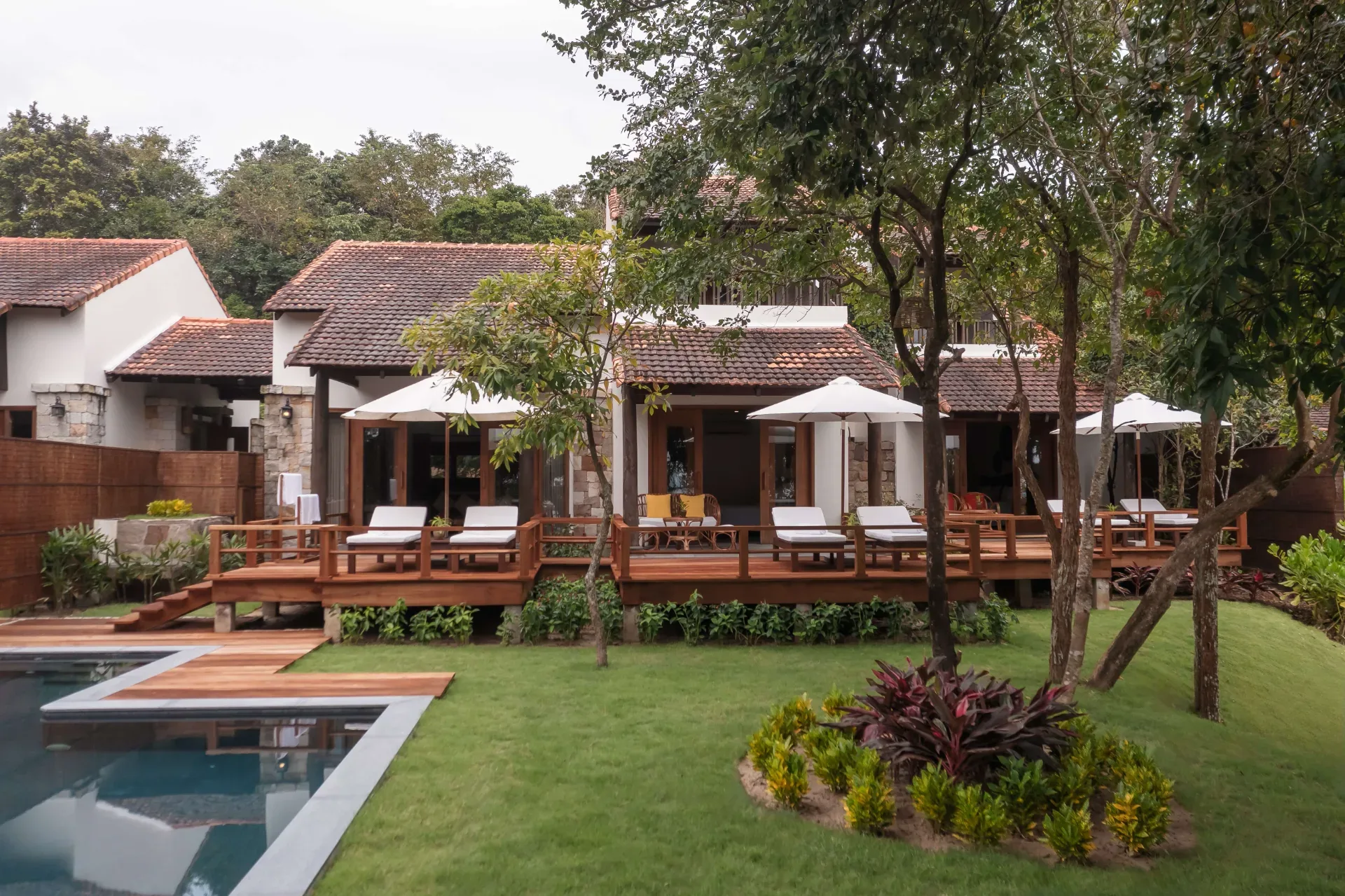 Beachfront Pool Villa
